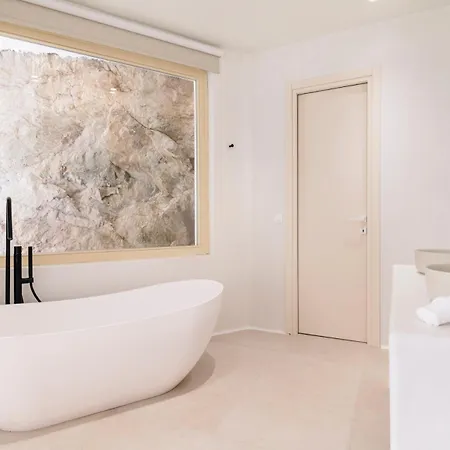 Villa Vibe D - Heated Pool Option - Mg